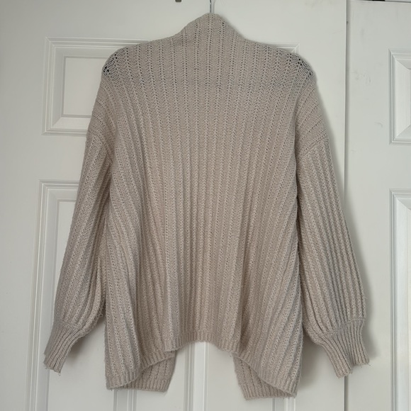 Urban Outfitters Truly Madly Deeply Cream Open Front Knit Cardigan Sz M - Picture 3 of 4